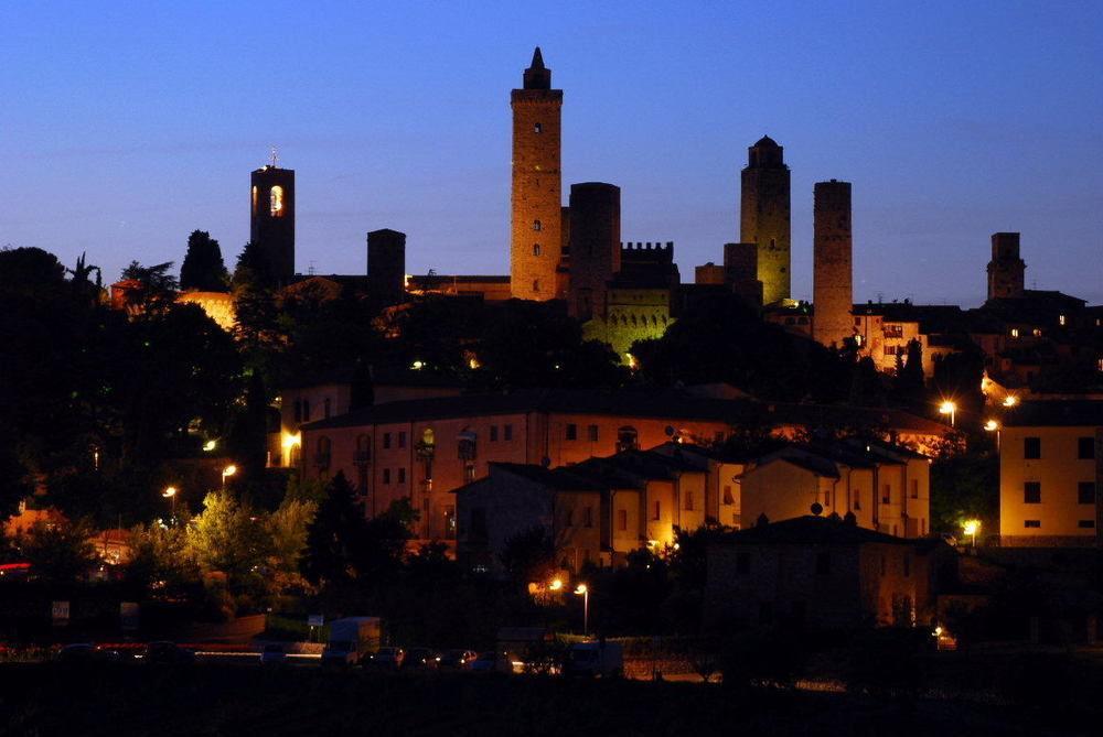 Locanda Viani San Gimignano Exterior photo